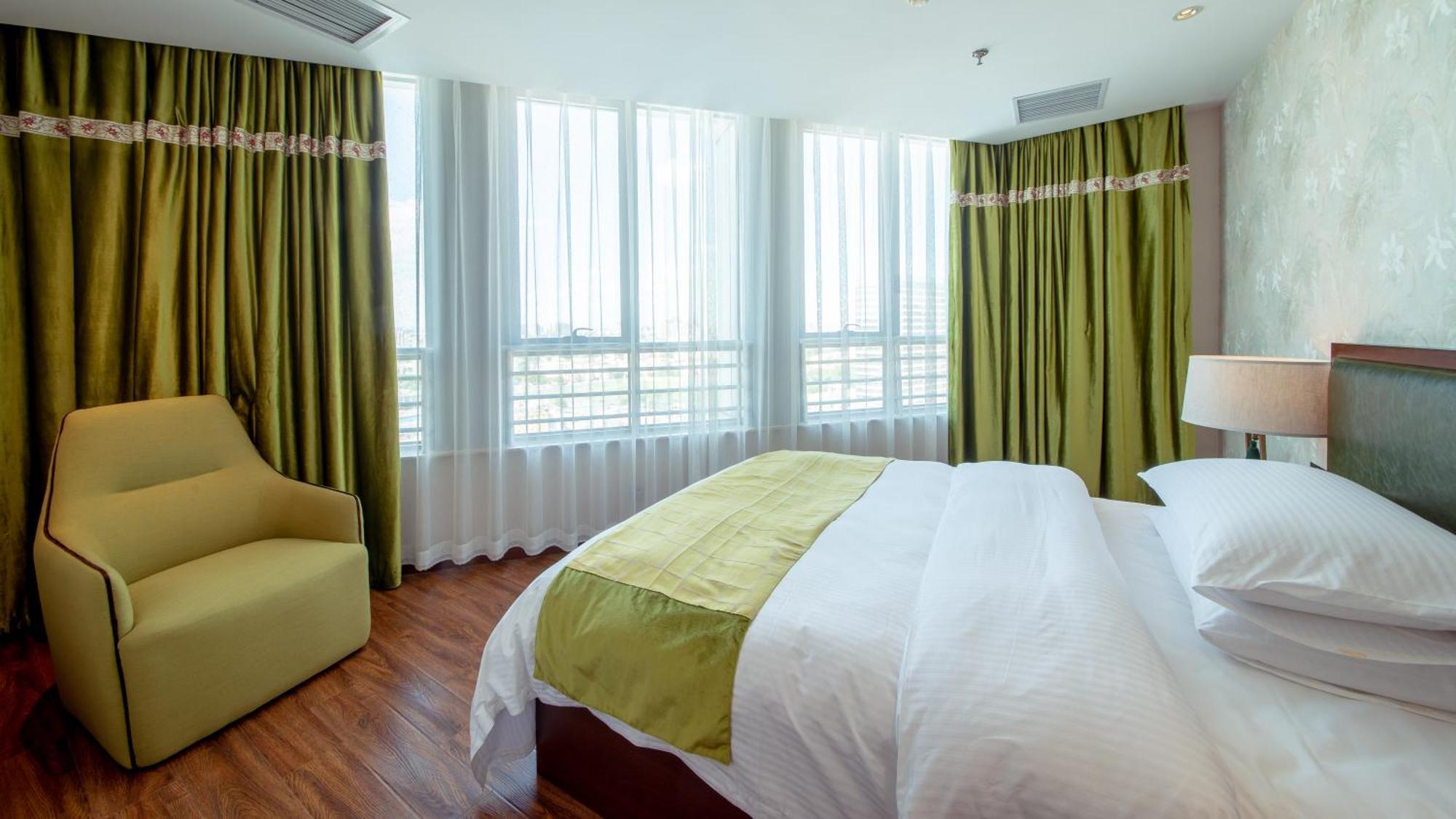 Beijing Sunflower Hotel--Beijing Universal Studios Resort Exterior photo